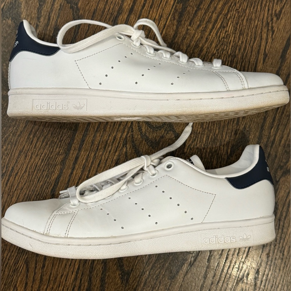 adidas Originals Stan Smith Sneaker size 9 Women's navy and white - Picture 9 of 11
